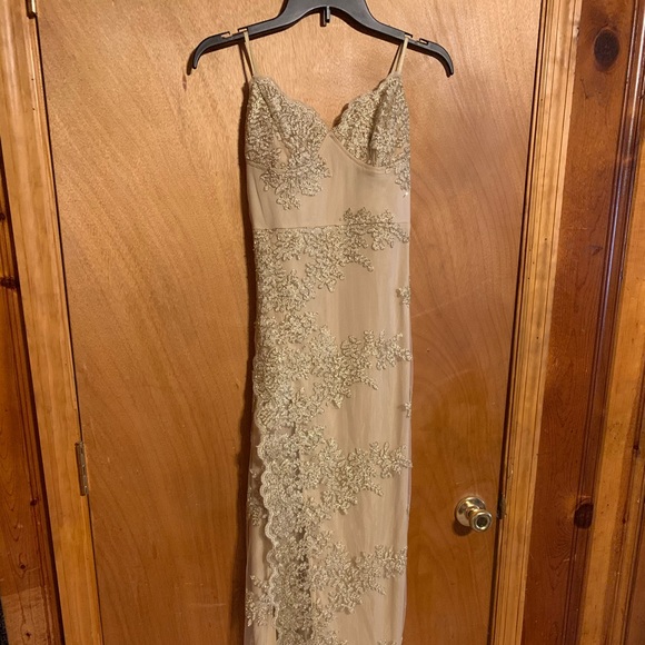 PROM DRESS - Picture 4 of 8